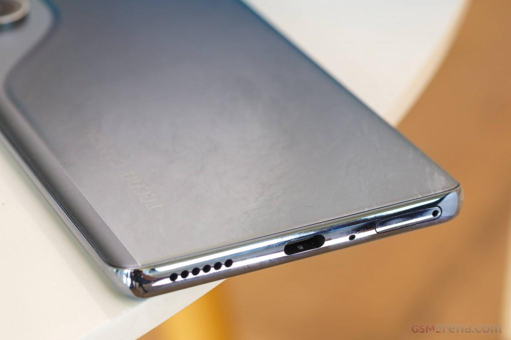 TECNO CAMON 40 Pro view 6