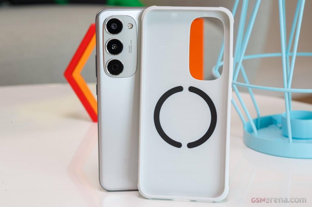TECNO SPARK 40 Pro+ view 4